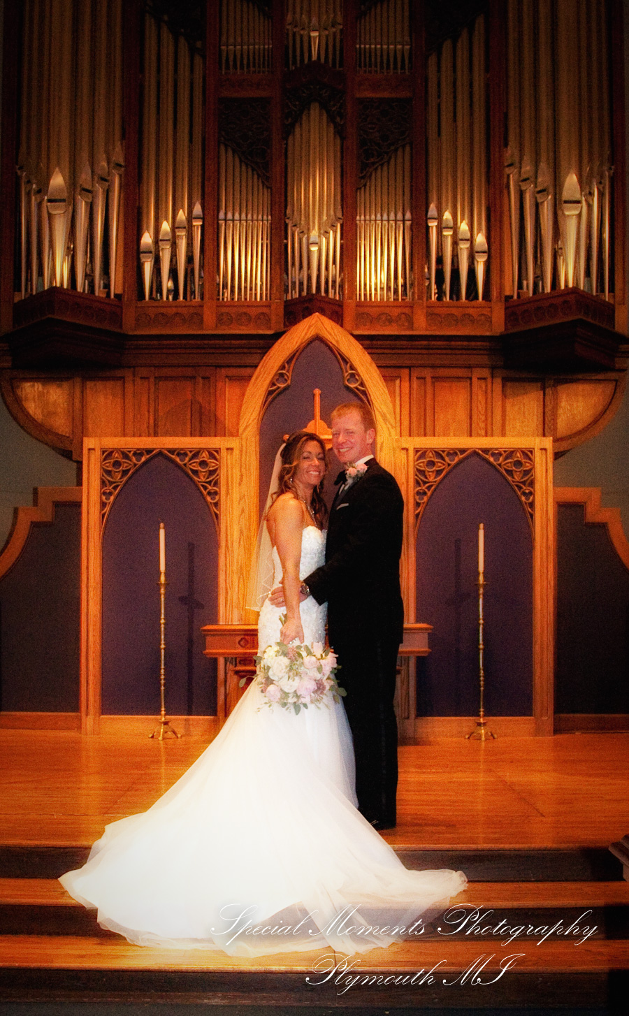 Elizabeth & Scott at The First Congregational Church Ann Arbor MI wedding photography