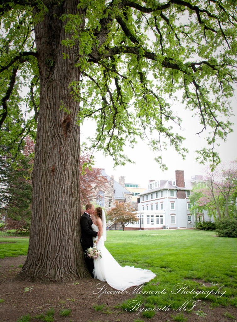 Elizabeth & Scott at The First Congregational Church Ann Arbor MI wedding photography
