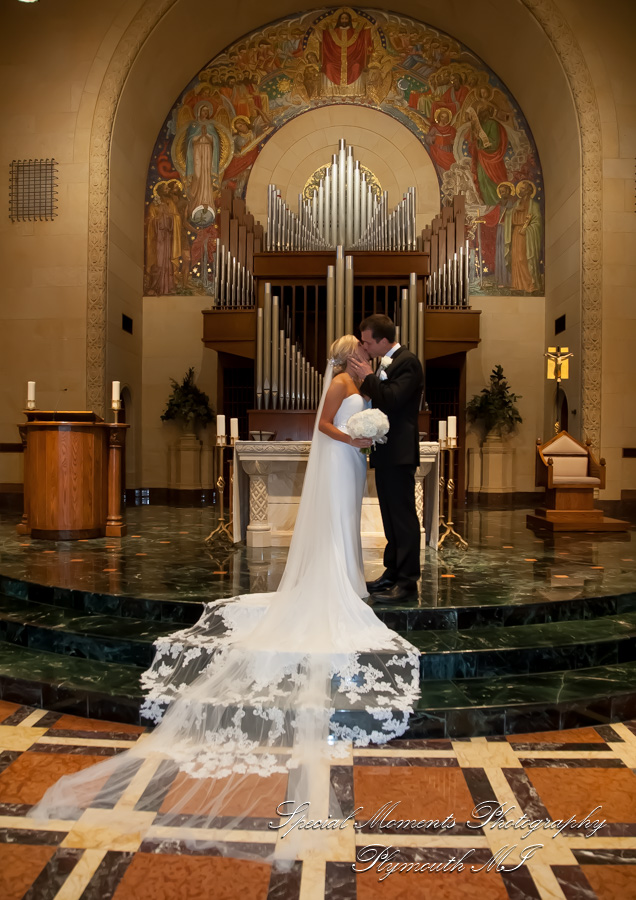 Kelsey & Ryan at Ss. Mary & Joseph Chapel Plymouth MI wedding photography