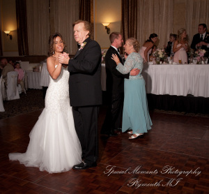 Elizabeth & Scott at St. John’s Resort Provincial Ballroom Plymouth MI wedding photography
