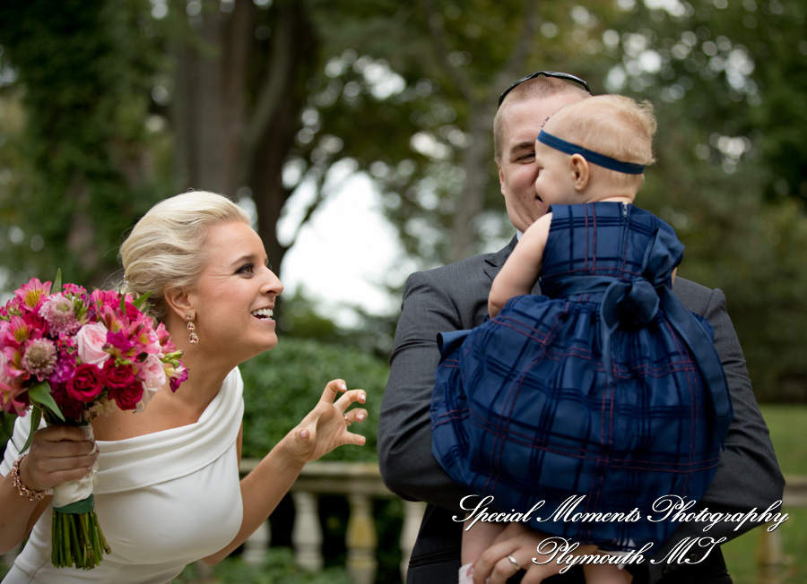 Amanda & Greg at Edsel & Eleanor Ford Gate House Grosse Pointe Shores MI wedding photography