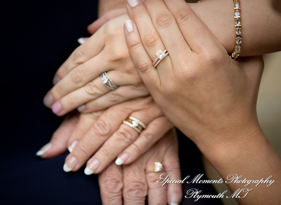 Amanda & Greg at Edsel & Eleanor Ford Gate House Grosse Pointe Shores MI wedding photography