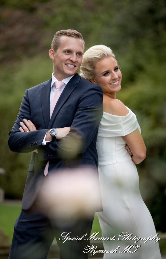 Amanda & Greg at Edsel & Eleanor Ford Gate House Grosse Pointe Shores MI wedding photography