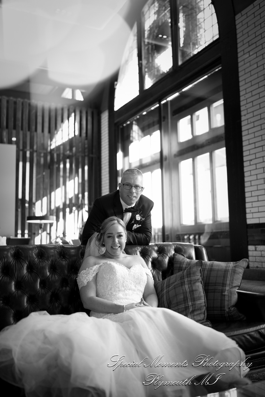 The Apparatus Room Detroit MI wedding photograph