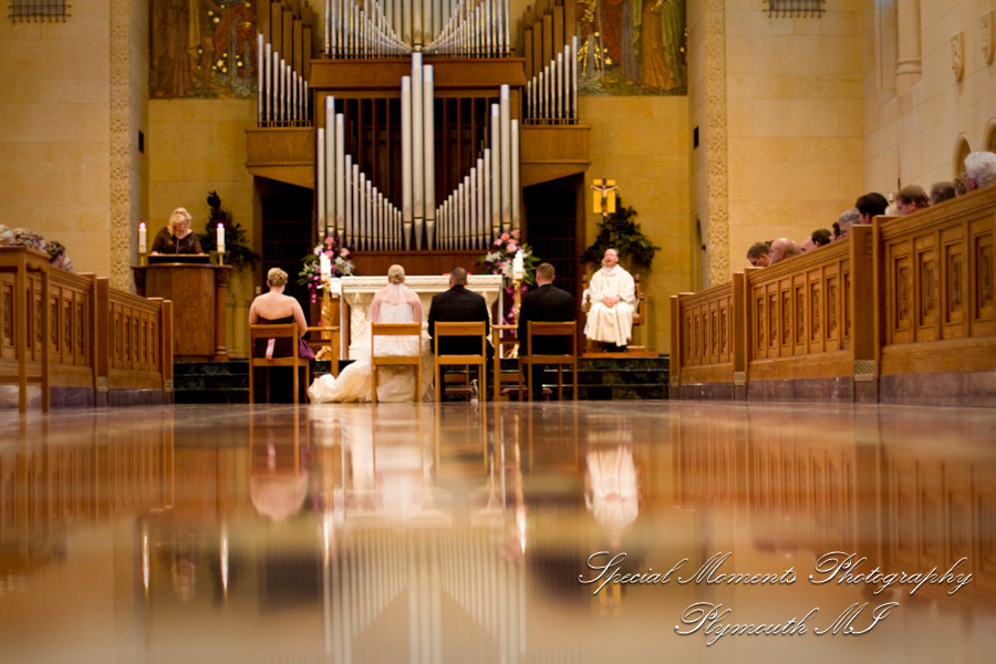 Inn at St. John's Chapel Plymouth MI wedding photograph