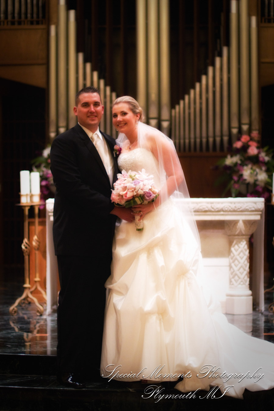 Inn at St. John's Chapel Plymouth MI wedding photograph
