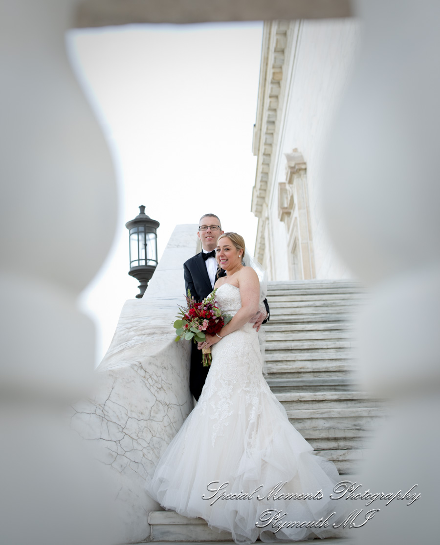 Detroit Institute of Arts MI wedding photograph