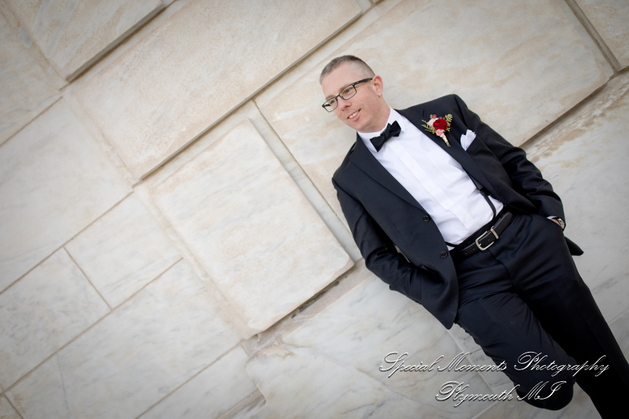 Detroit Institute of Arts MI wedding photograph