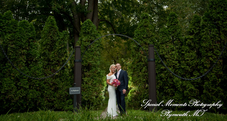 Amanda & Greg at Edsel & Eleanor Ford Gate House Grosse Pointe Shores MI wedding photography
