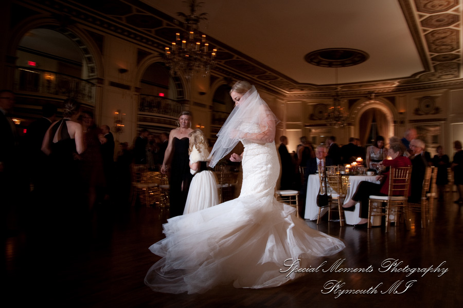 Colony Club Detroit MI wedding photograph