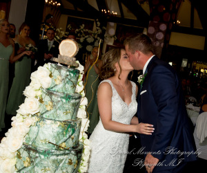 Janelle & Jay at Indianwood Golf & Country Club Lake Orion MI wedding photograph