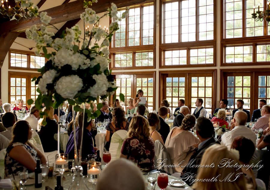 Janelle & Jay at Indianwood Golf & Country Club Lake Orion MI wedding photograph
