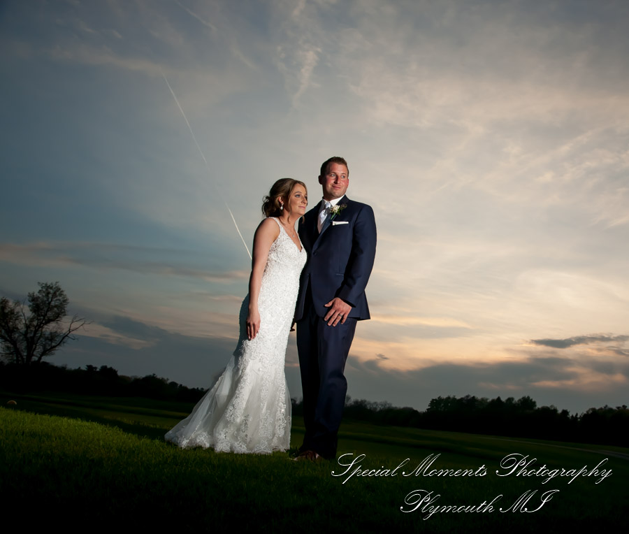 Janelle & Jay at Indianwood Golf & Country Club Lake Orion MI wedding photograph
