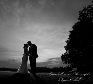 Janelle & Jay at Indianwood Golf & Country Club Lake Orion MI wedding photograph