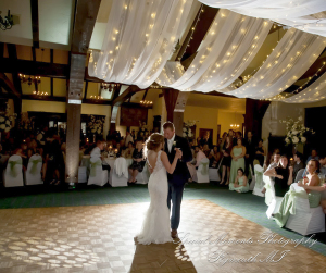 Janelle & Jay at Indianwood Golf & Country Club Lake Orion MI wedding photograph