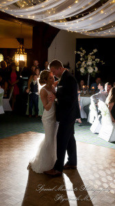 Janelle & Jay at Indianwood Golf & Country Club Lake Orion MI wedding photograph