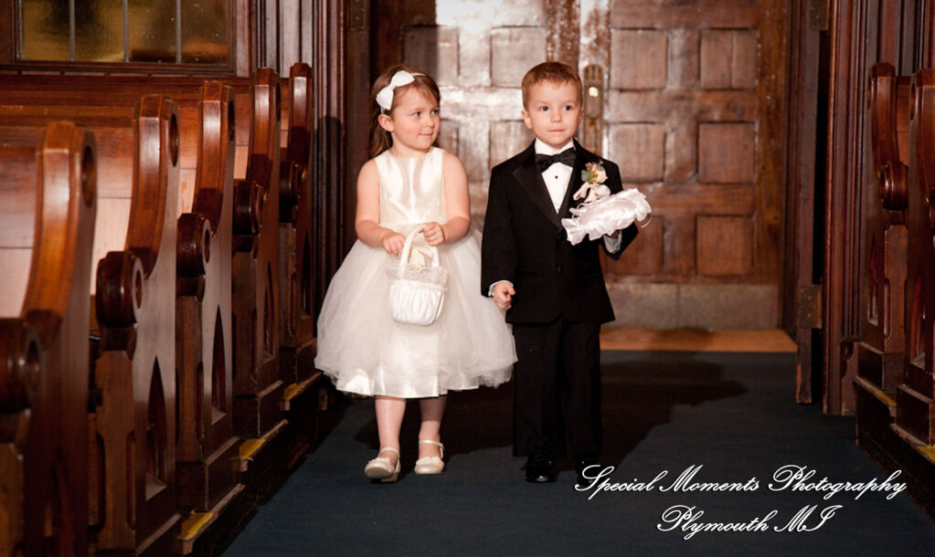 Elizabeth & Scott at First Congregational Church Ann Arbor MI wedding photography