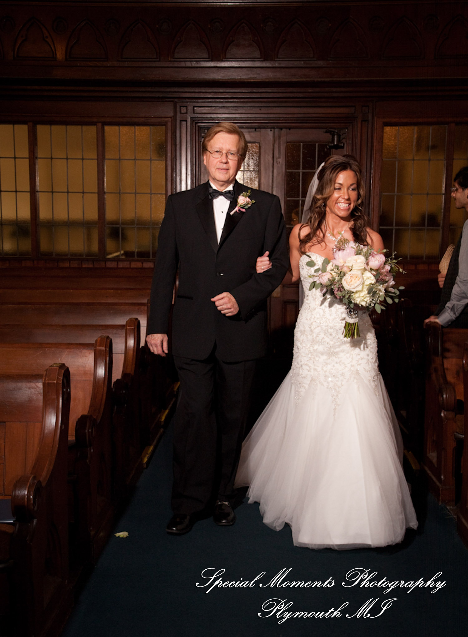 Elizabeth & Scott at First Congregational Church Ann Arbor MI wedding photography