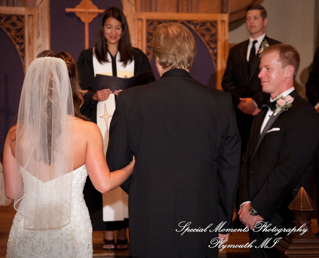 Elizabeth & Scott at First Congregational Church Ann Arbor MI wedding photography