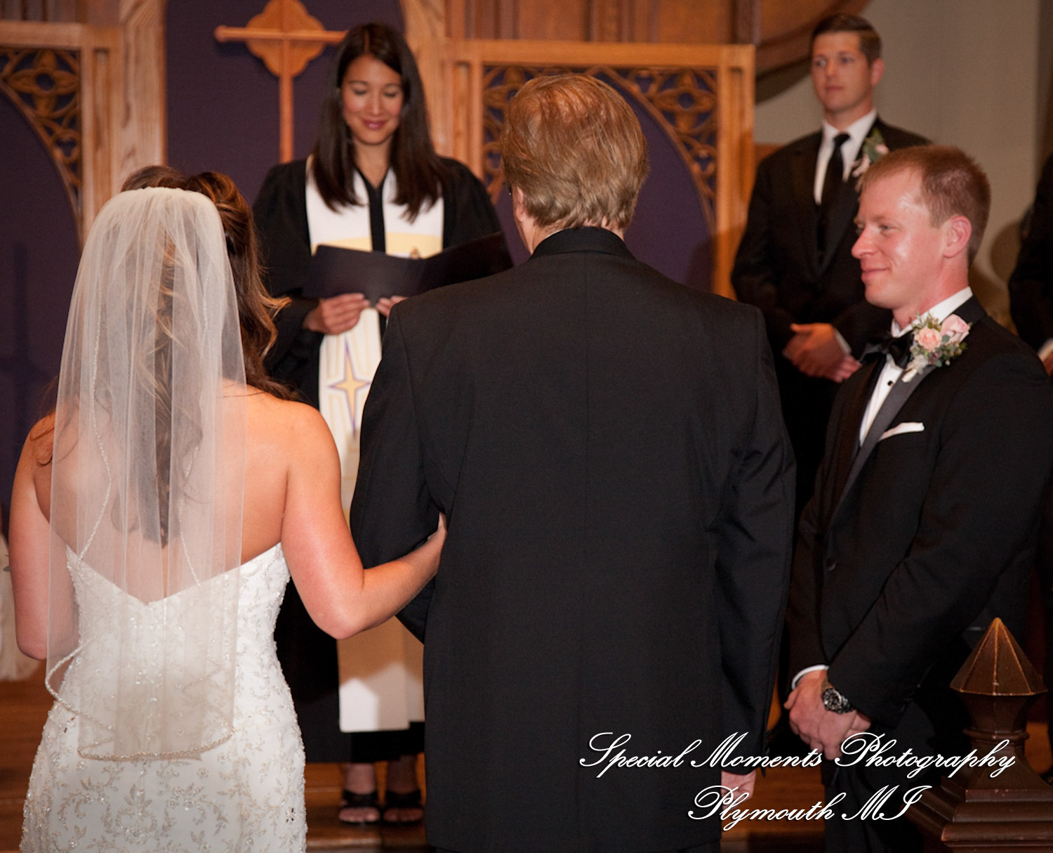 Elizabeth & Scott at First Congregational Church Ann Arbor MI wedding photography