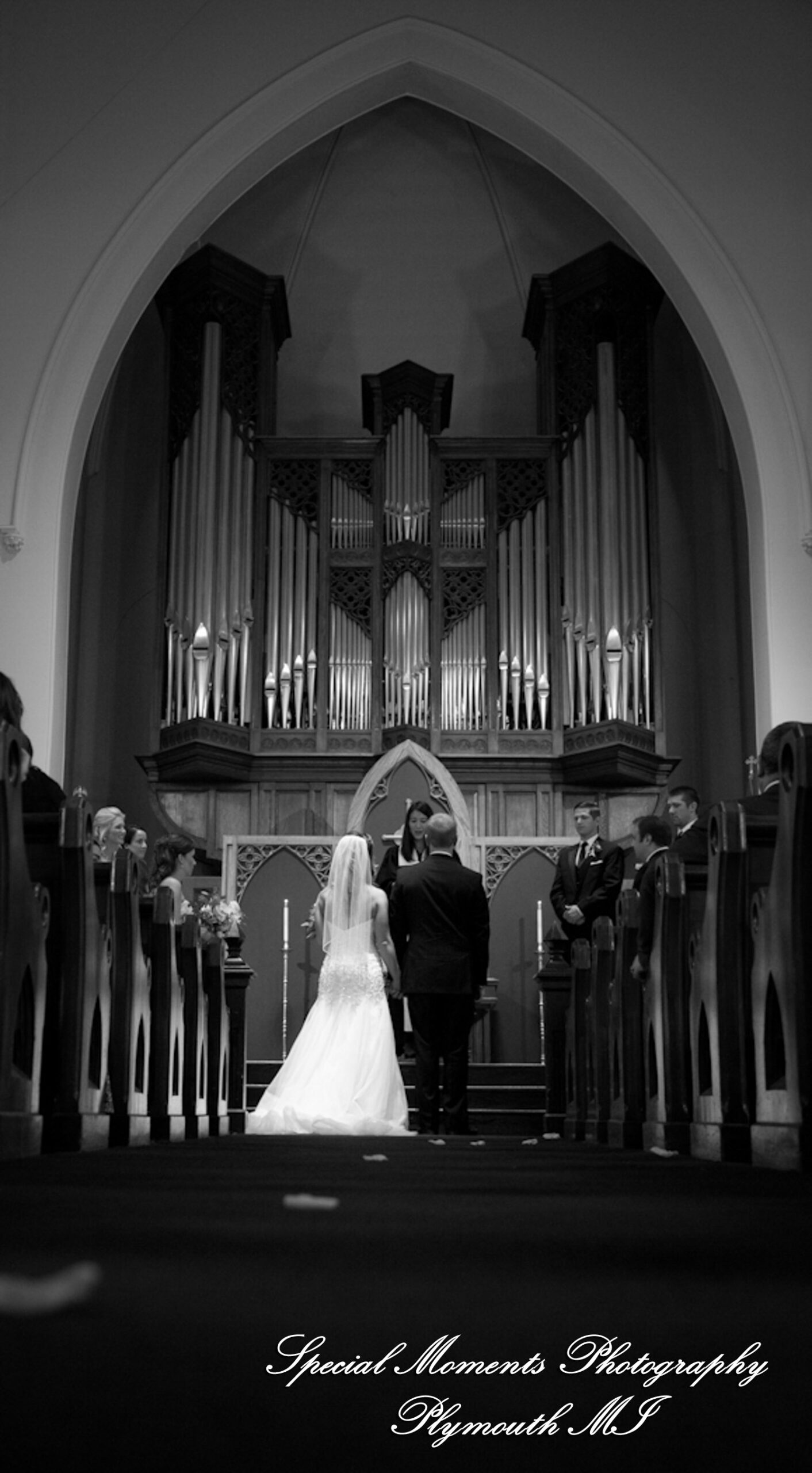 Elizabeth & Scott at First Congregational Church Ann Arbor MI wedding photography