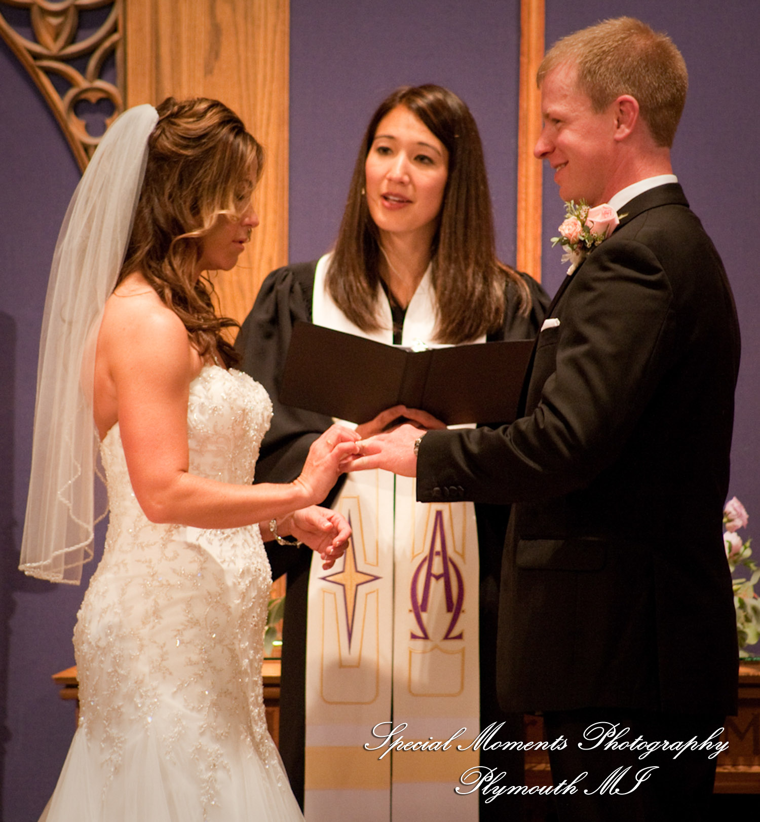 Elizabeth & Scott at First Congregational Church Ann Arbor MI wedding photography