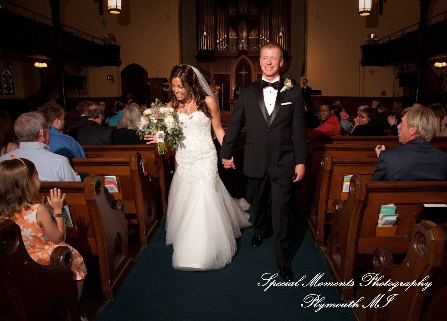 Elizabeth & Scott at First Congregational Church Ann Arbor MI wedding photography