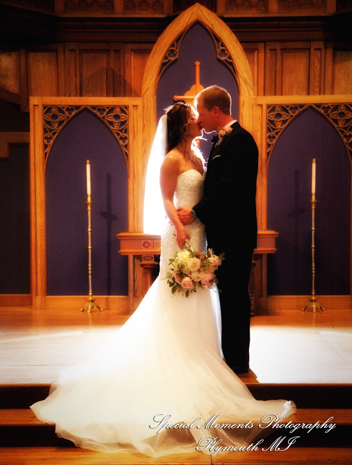 Elizabeth & Scott at First Congregational Church Ann Arbor MI wedding photography
