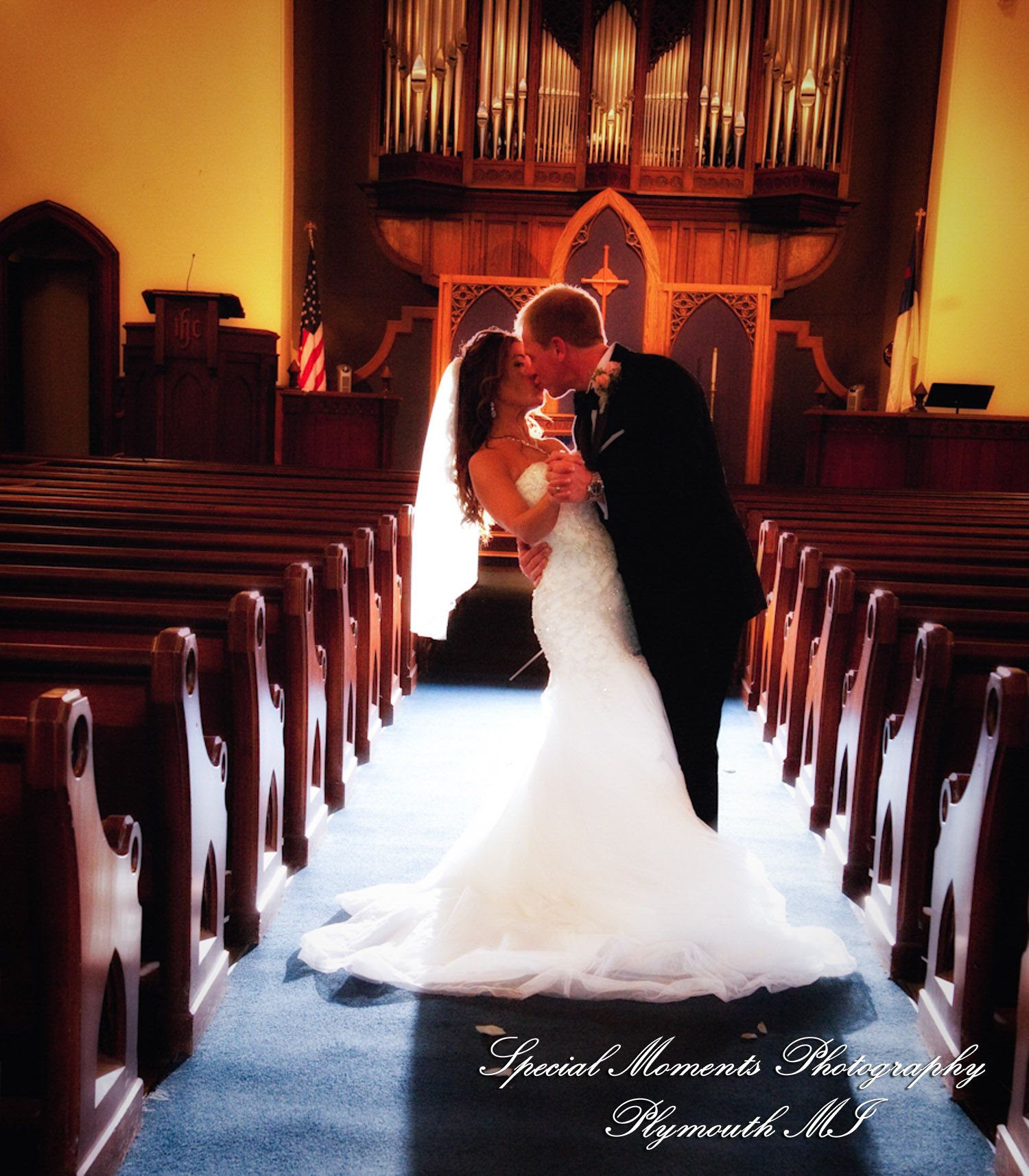 Elizabeth & Scott at First Congregational Church Ann Arbor MI wedding photography