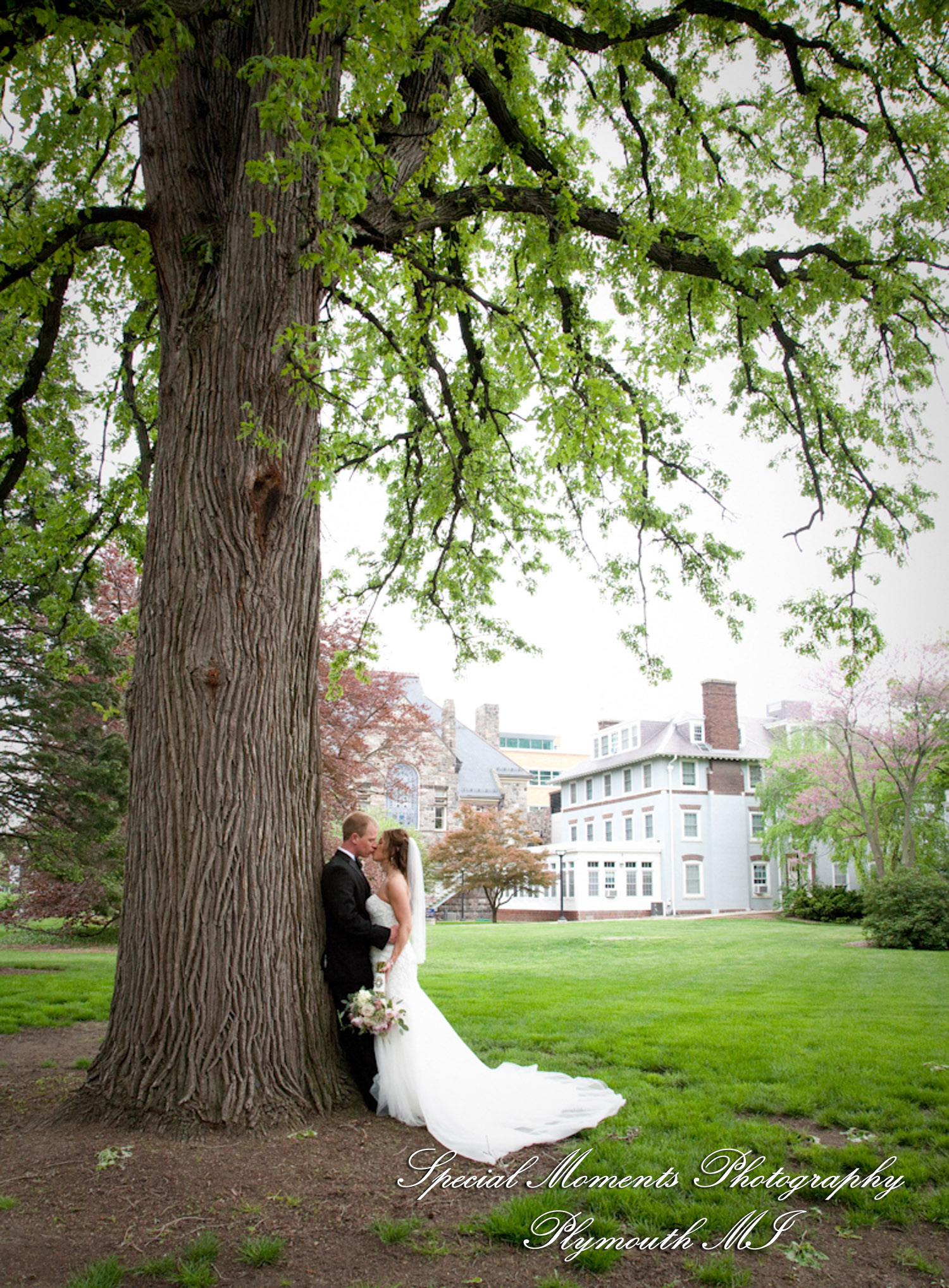 Elizabeth & Scott at First Congregational Church Ann Arbor MI wedding photography