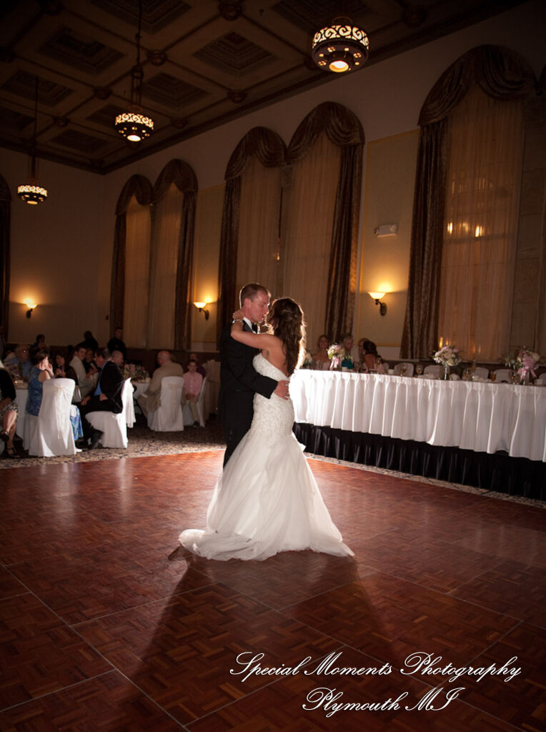 Elizabeth & Scott at St. John's Resort Ballroom Plymouth MI wedding photography