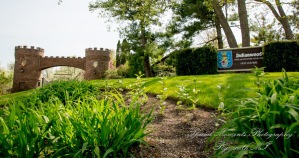 Janelle & Jay at Indianwood Golf & Country Club Lake Orion MI wedding photograph