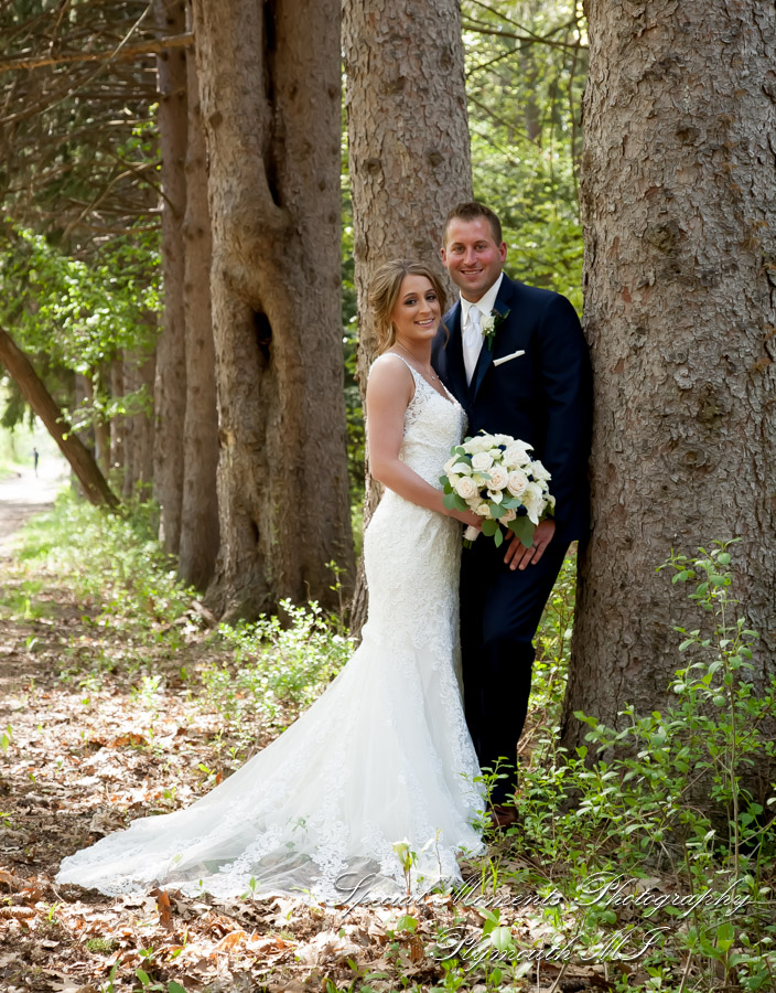 Janelle & Jay at Indianwood Golf & Country Club Lake Orion MI wedding photograph