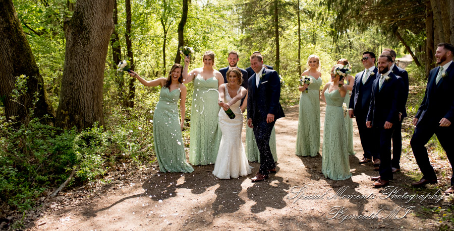 Janelle & Jay at Indianwood Golf & Country Club Lake Orion MI wedding photograph