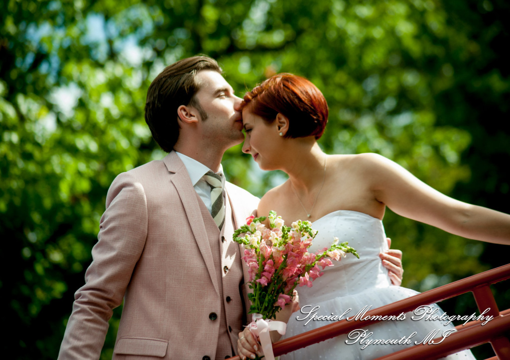 Eliza & Troy at Chateau On The River Trenton MI wedding photography