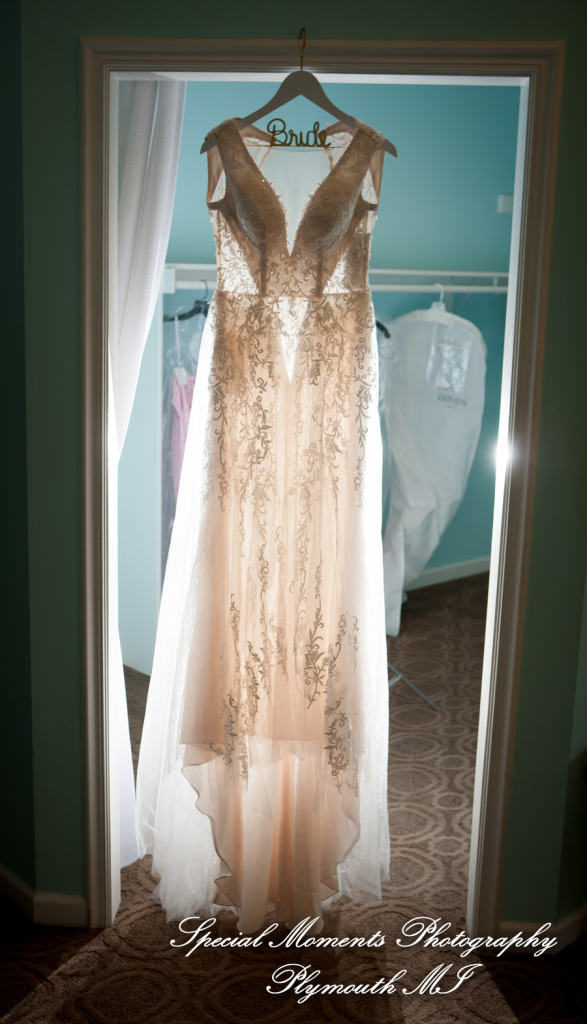 Reagan & Logan at Bentley Banquet Center Wyandotte MI wedding photography