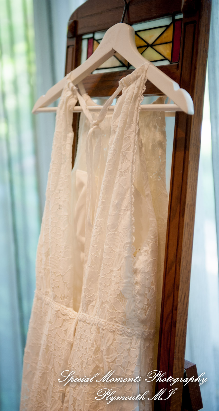 Matthaei Botanical Gardens Ann Arbor MI wedding photograph