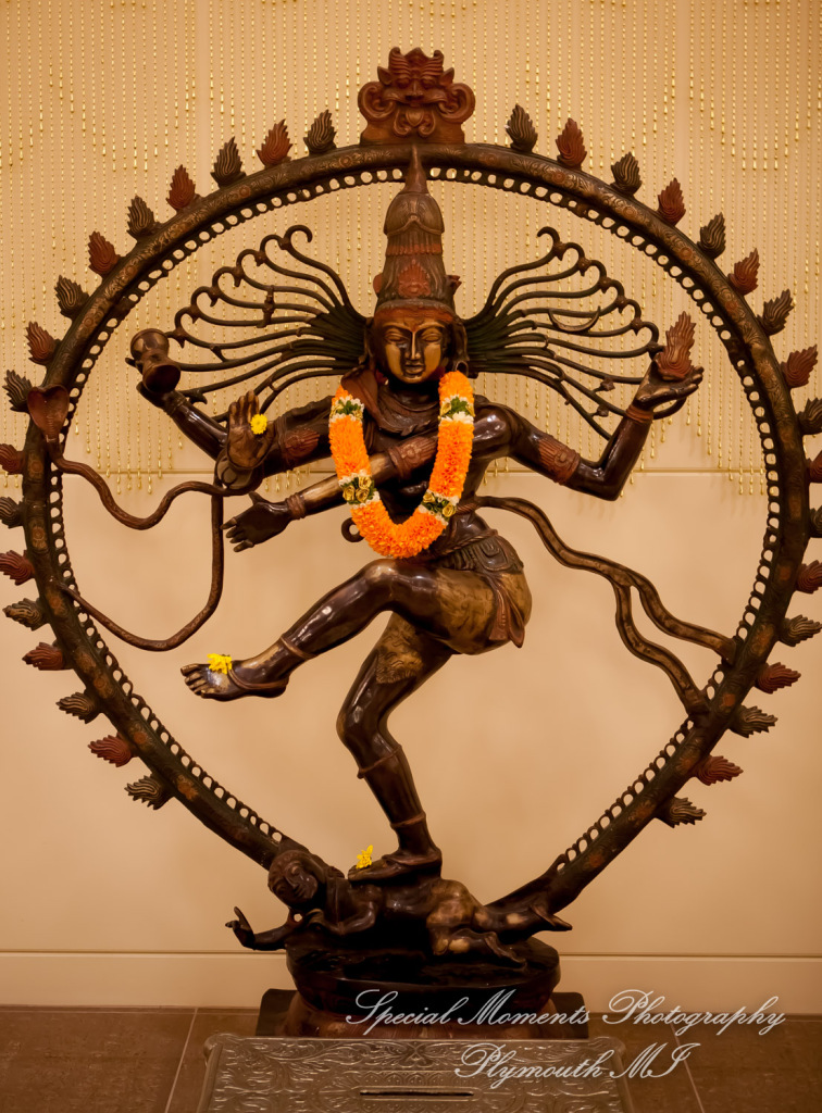 Laavanya & Varun at The Hindu Temple Canton MI wedding photography