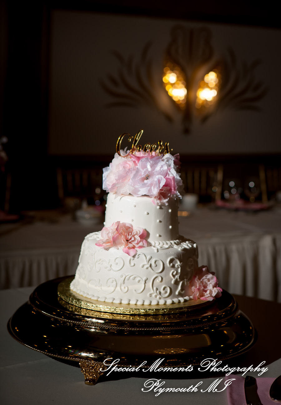 Reagan & Logan at Bentley Banquet Center Wyandotte MI wedding photography