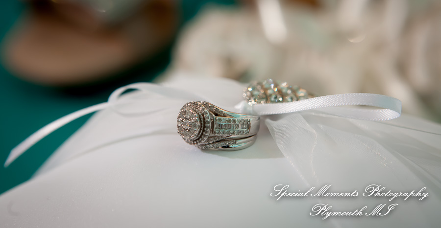 Reagan & Logan at Bentley Banquet Center Wyandotte MI wedding photography