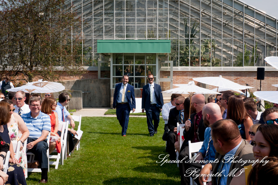 Jamie & Craig at Matthaei Botanical Gardens Ann Arbor MI wedding photography