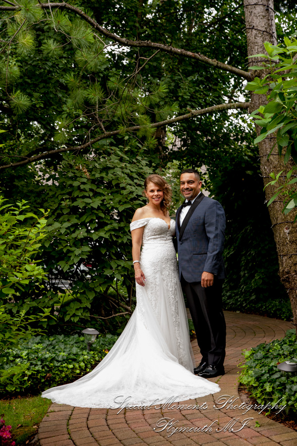 Sara & Harold at Cafe Cortina Farmington Hills MI wedding photography