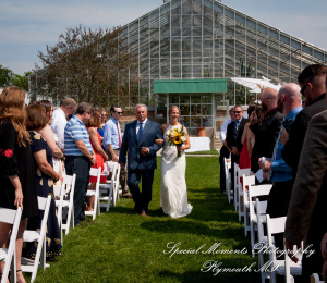 Jamie & Craig at Matthaei Botanical Gardens Ann Arbor MI wedding photography
