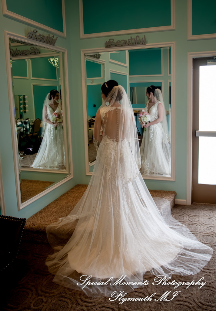 Reagan & Logan at Bentley Banquet Center Wyandotte MI wedding photography