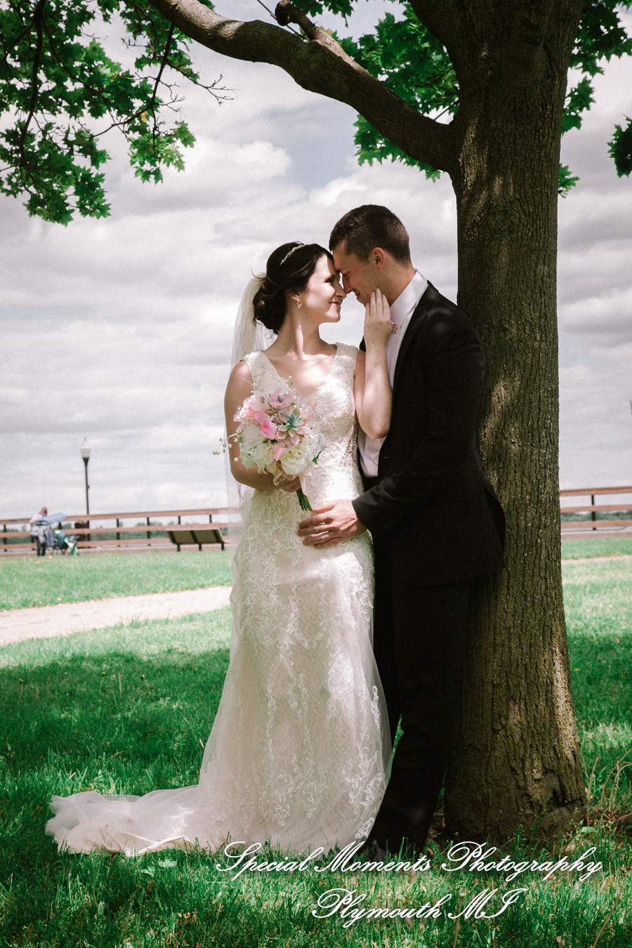 Reagan & Logan at Bentley Banquet Center Wyandotte MI wedding photography