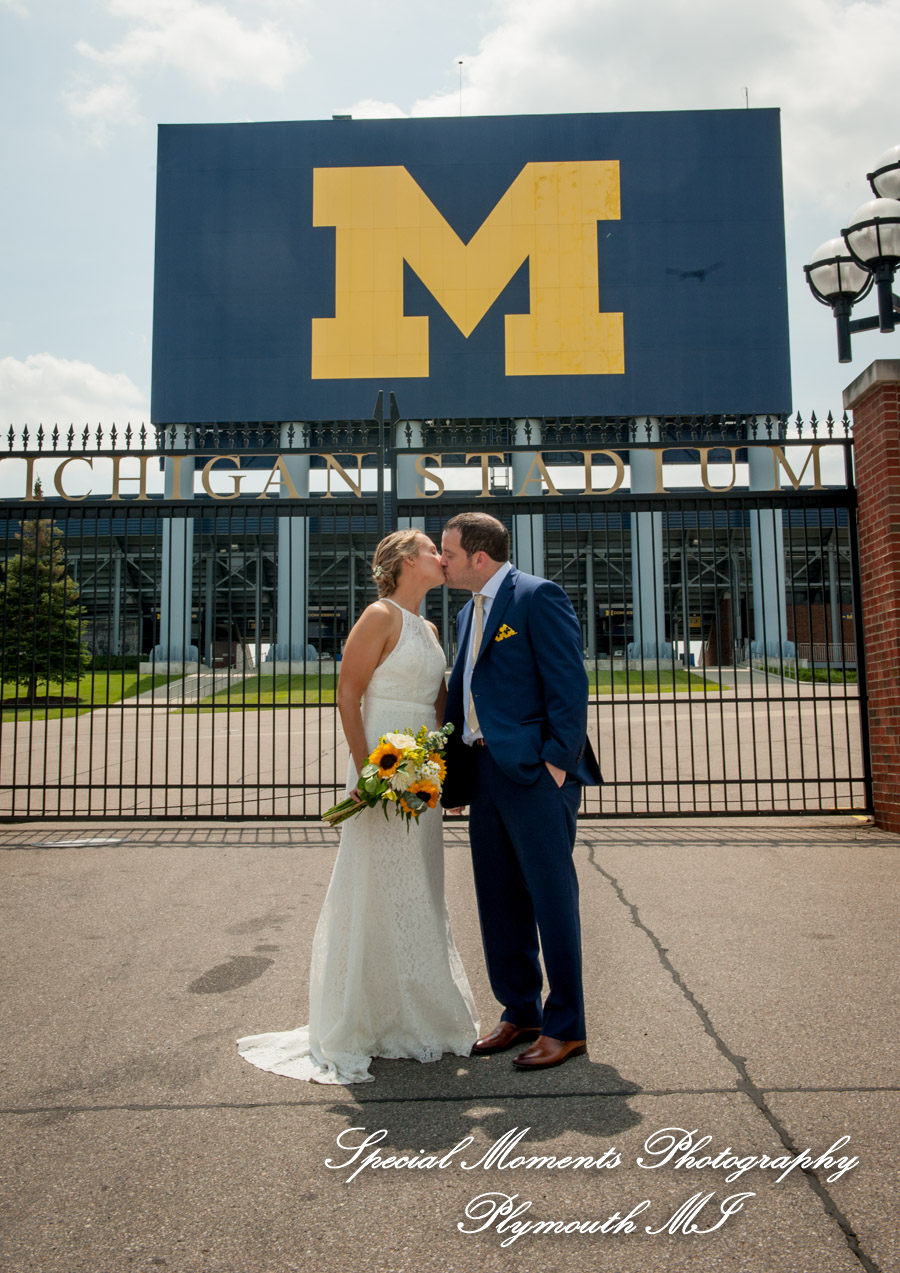 Jamie & Craig at Matthaei Botanical Gardens Ann Arbor MI wedding photography
