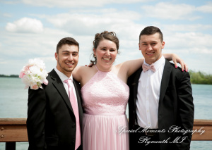 Reagan & Logan at Bentley Banquet Center Wyandotte MI wedding photography