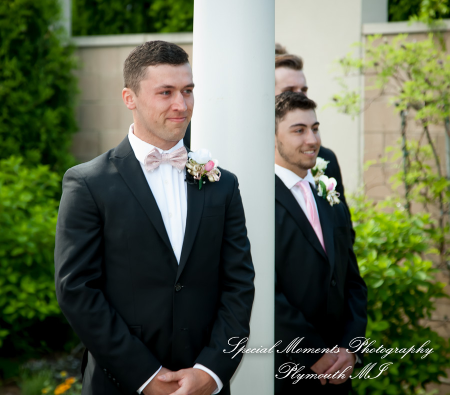 Reagan & Logan at Bentley Banquet Center Wyandotte MI wedding photography