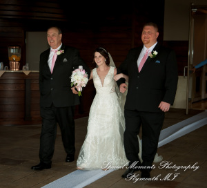 Reagan & Logan at Bentley Banquet Center Wyandotte MI wedding photography