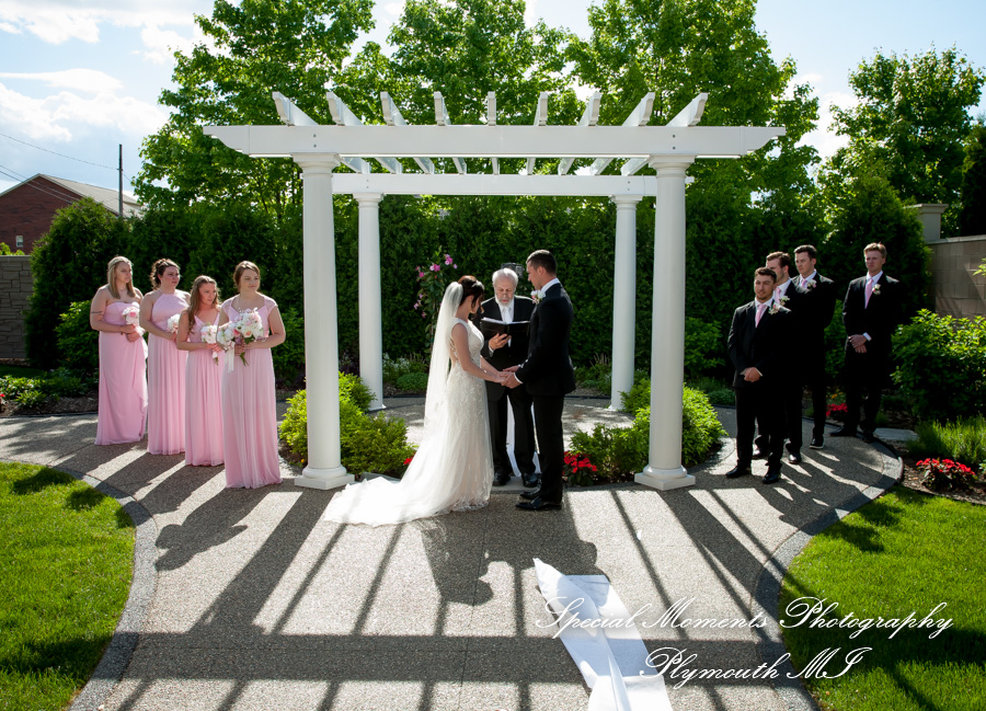Reagan & Logan at Bentley Banquet Center Wyandotte MI wedding photography